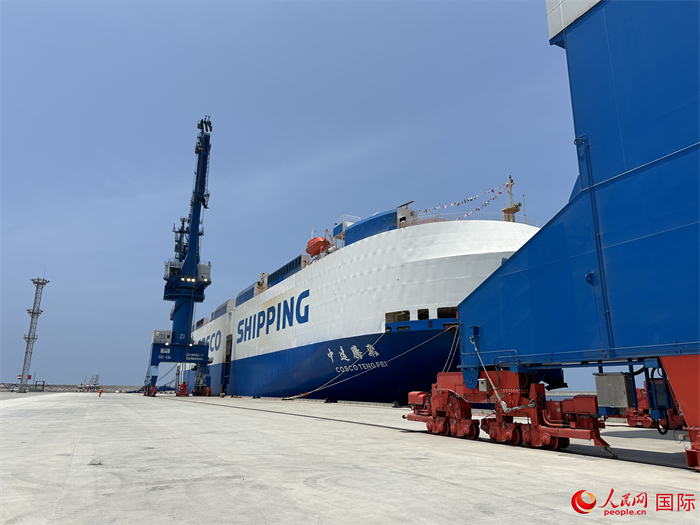 當地時間11月15日，停靠在錢凱港的船只。人民網記者 周雨攝