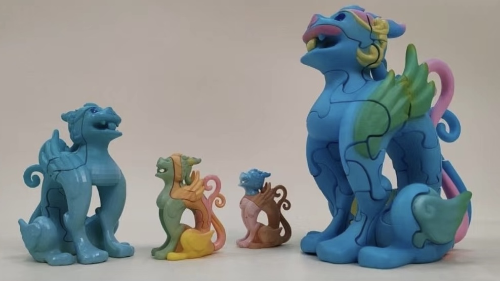 北京印刷學院銅坐龍文創團隊把榫卯結構用在了銅坐龍拼插玩具上